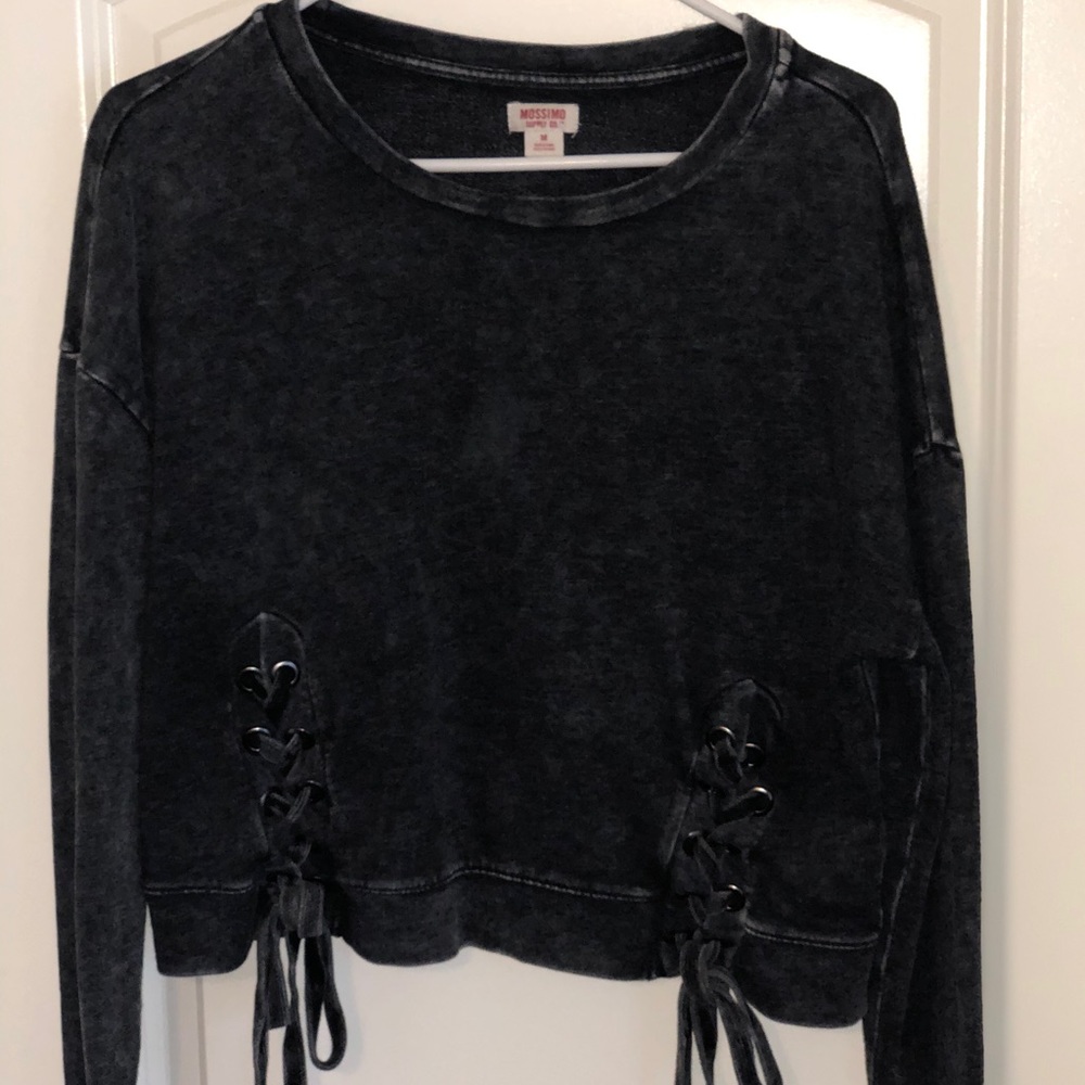 Mossimo crew neck top
